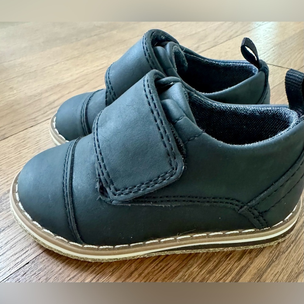 Cat & Jack Toddler Shoes, Size 5, Black, EUC